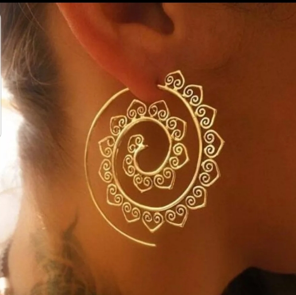 Nikkiwallflower Jewelry - *Vasilla* Spiral Aztec Earrings